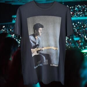 Shawn Mendes Illuminate Album Art Guitar Pop Music BandBlack Graphic M T-Shirt